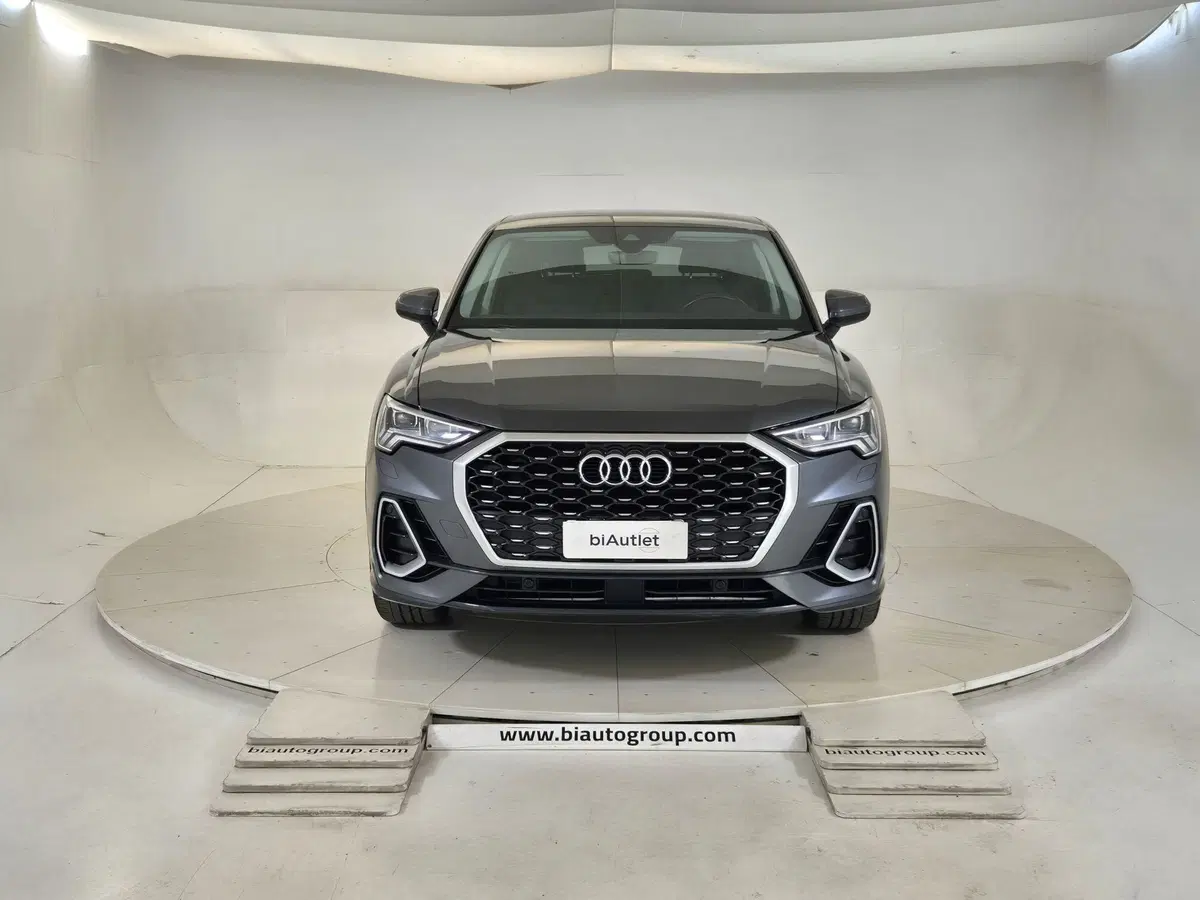 Audi Q3 Sportback usata a Torino (2)