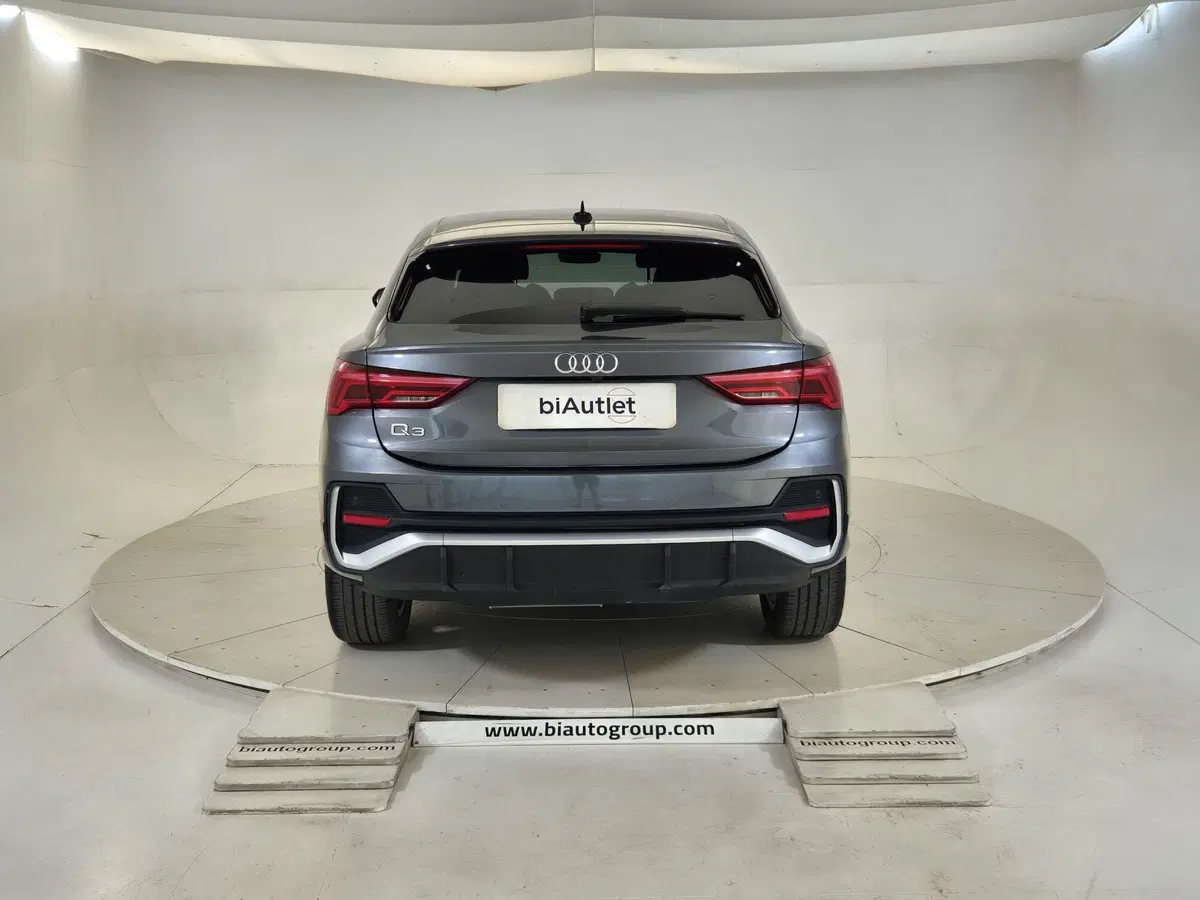 Audi Q3 Sportback usata a Torino (3)