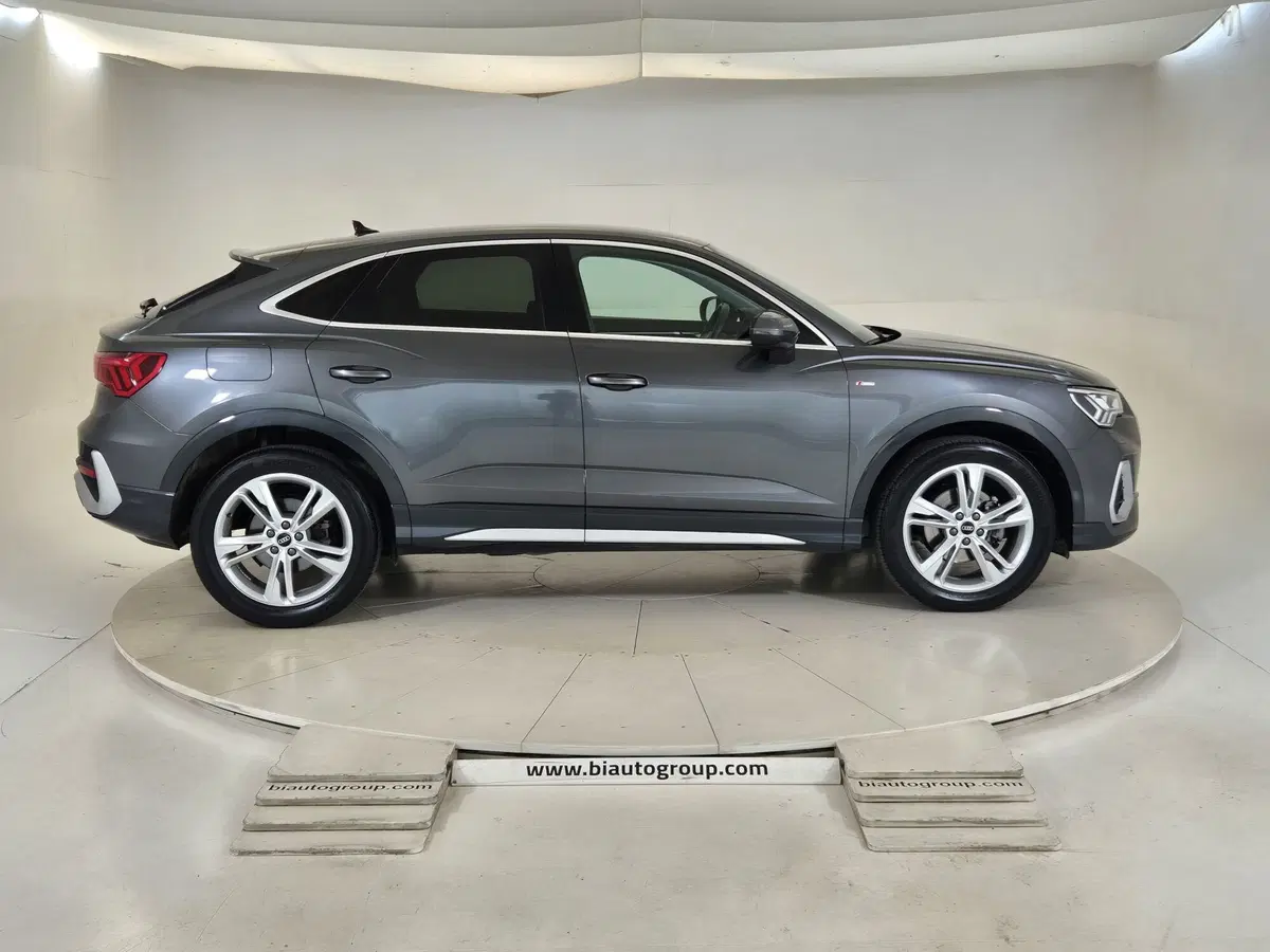 Audi Q3 Sportback usata a Torino (5)