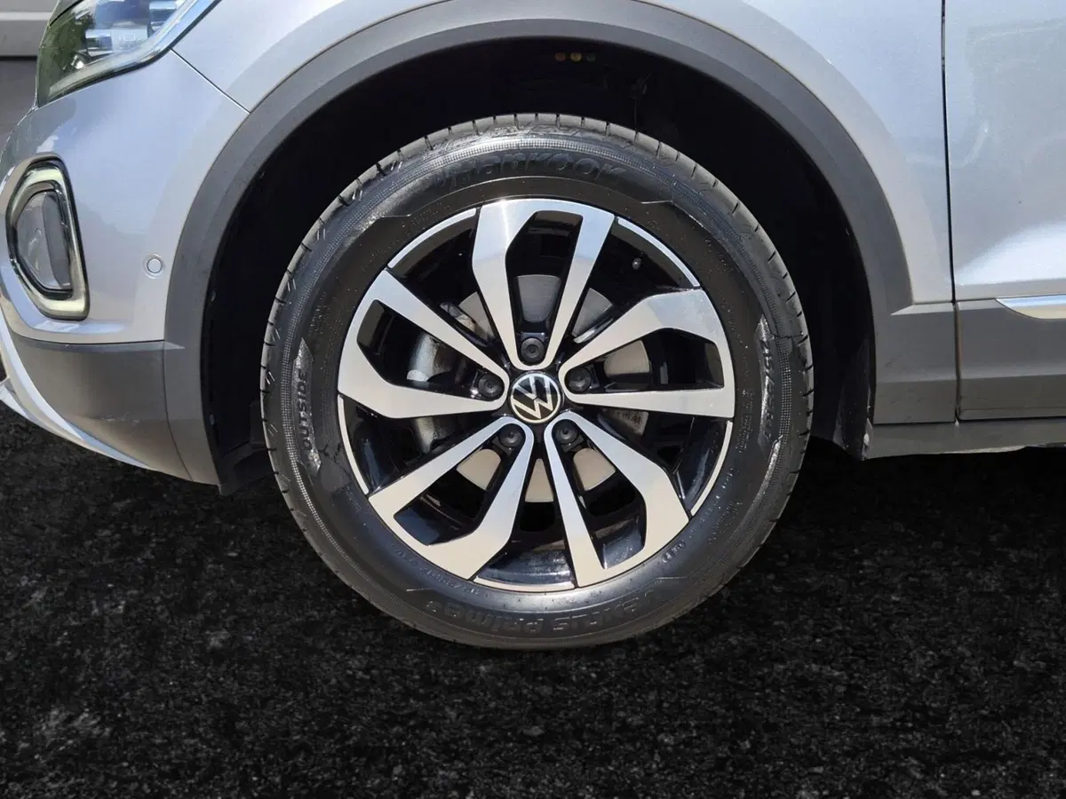 Volkswagen T-Roc usata  (12)