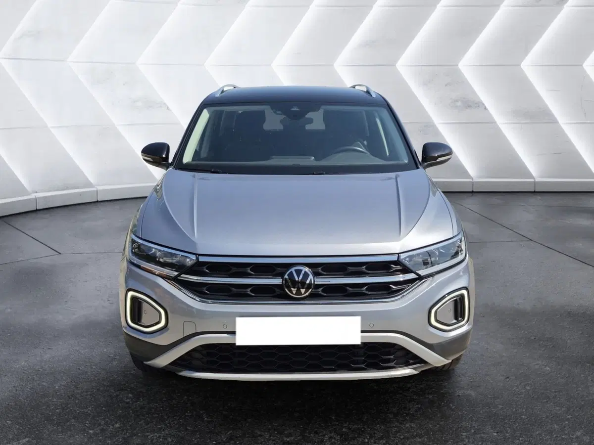 Volkswagen T-Roc usata  (2)