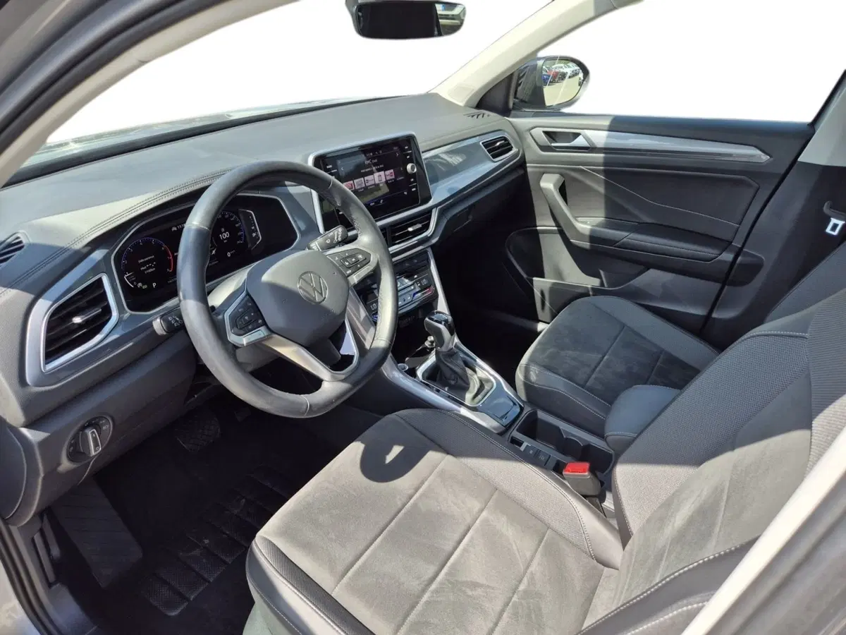 Volkswagen T-Roc usata  (6)