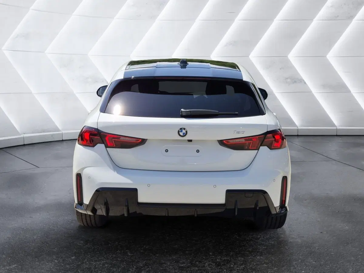 BMW Serie 1 nuova a Genova (3)