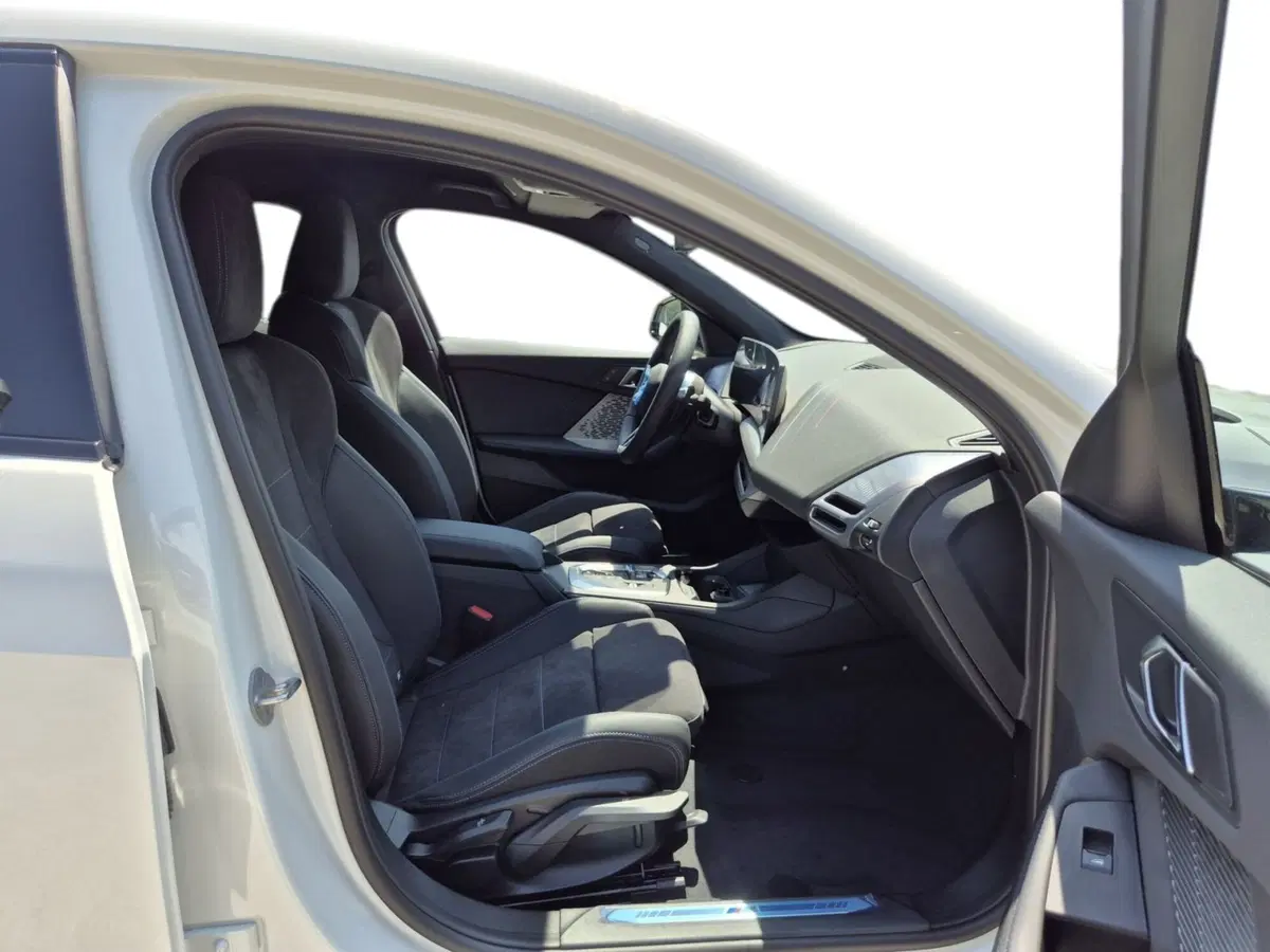 BMW Serie 1 nuova a Genova (9)