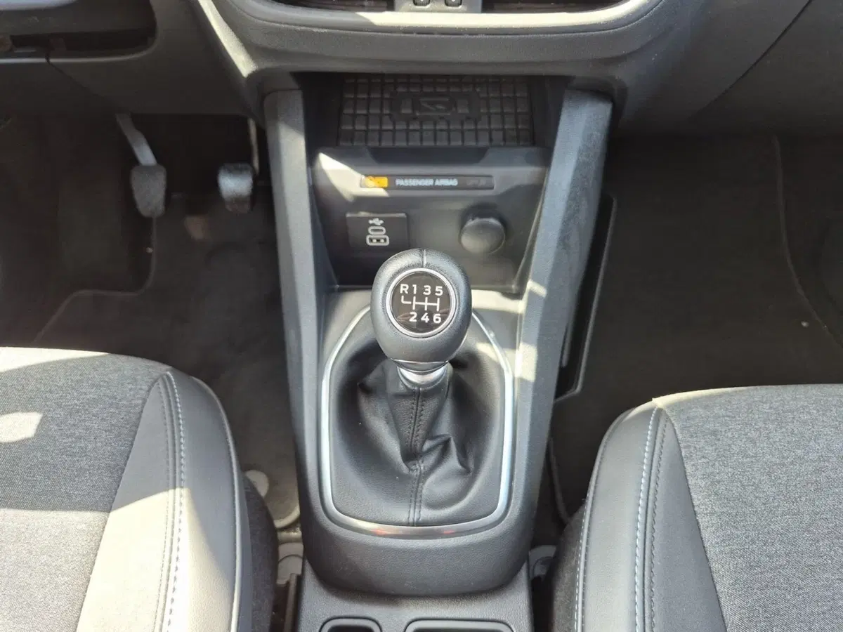 Ford Tourneo Courier usata  (10)