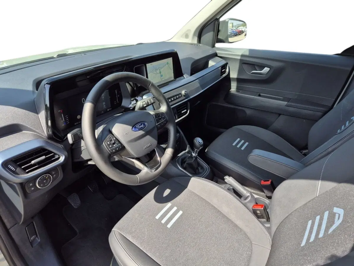 Ford Tourneo Courier usata  (6)