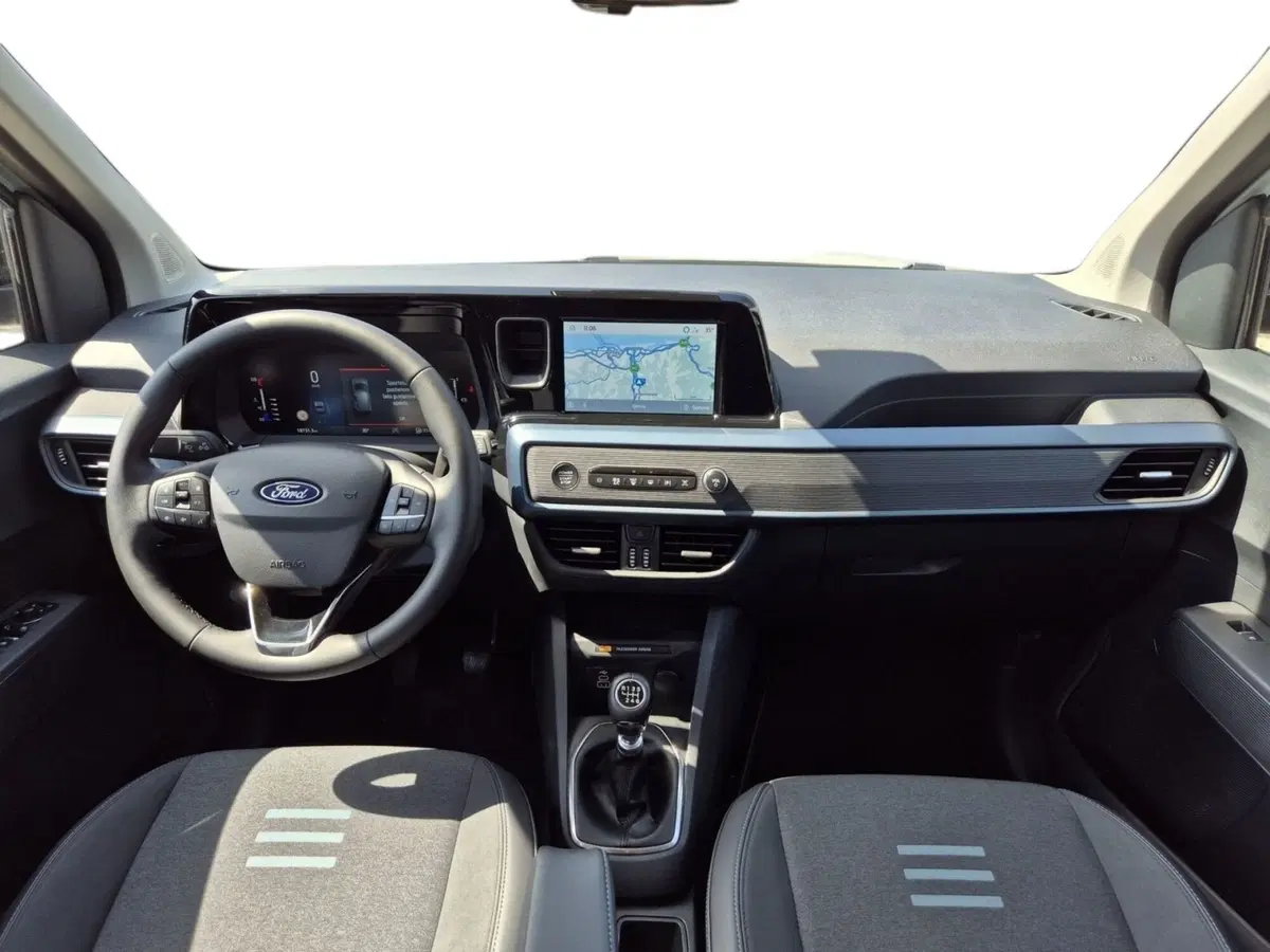 Ford Tourneo Courier usata  (8)