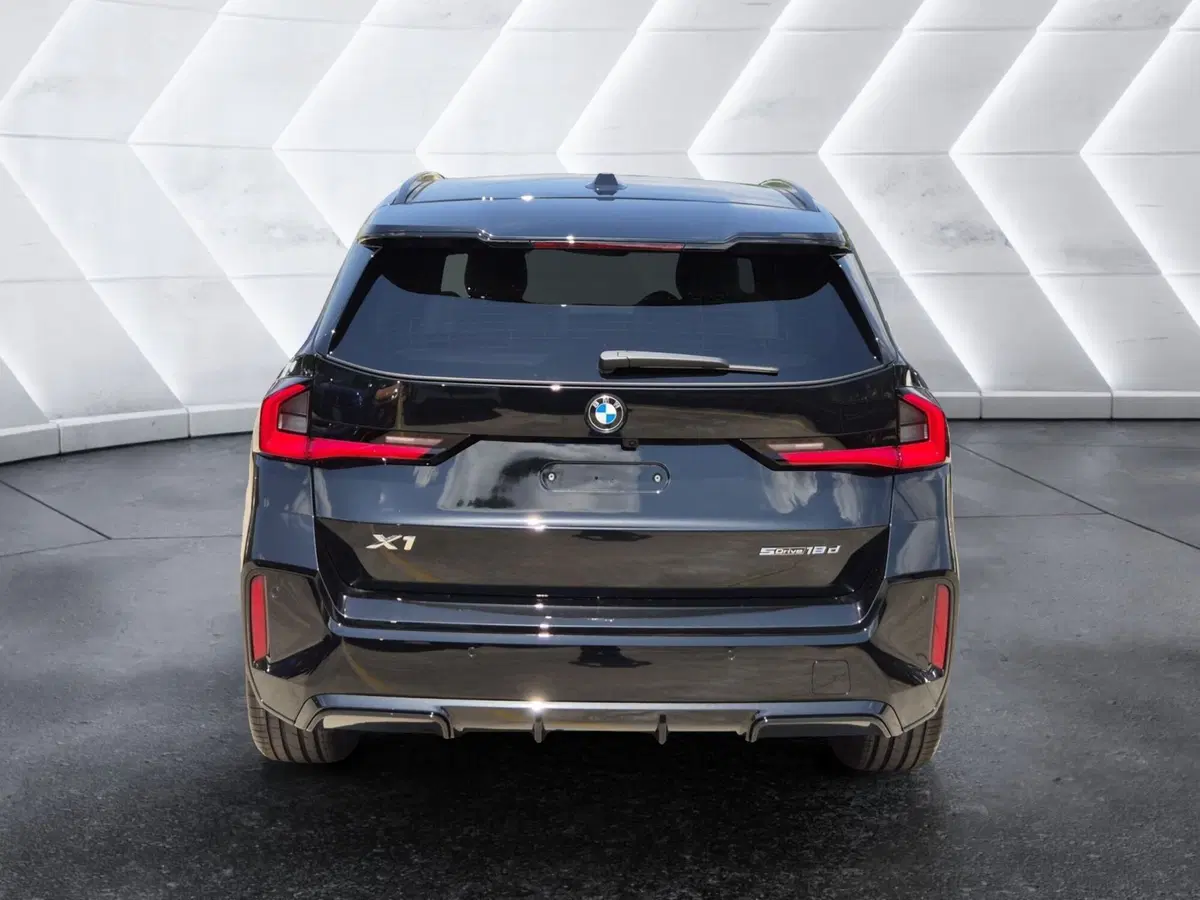 BMW X1 nuova a Genova (3)