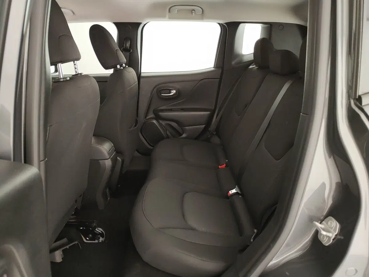 Jeep Renegade usata a Caserta (18)