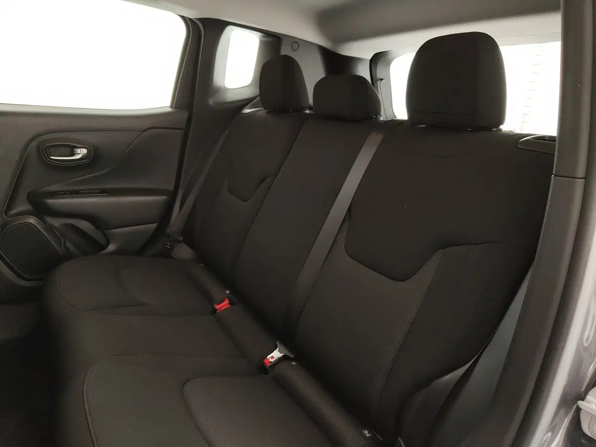 Jeep Renegade usata a Caserta (19)