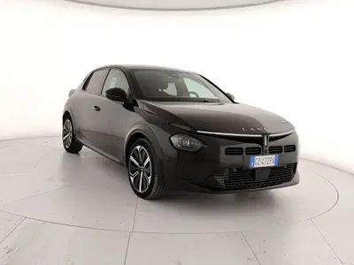 Lancia Ypsilon 1.2 mhev LX 110cv e-dct del 2025 usata a Caserta