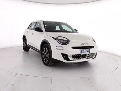 Fiat 600 1.2 hybrid Pop 145cv auto del 2025 usata a Caserta