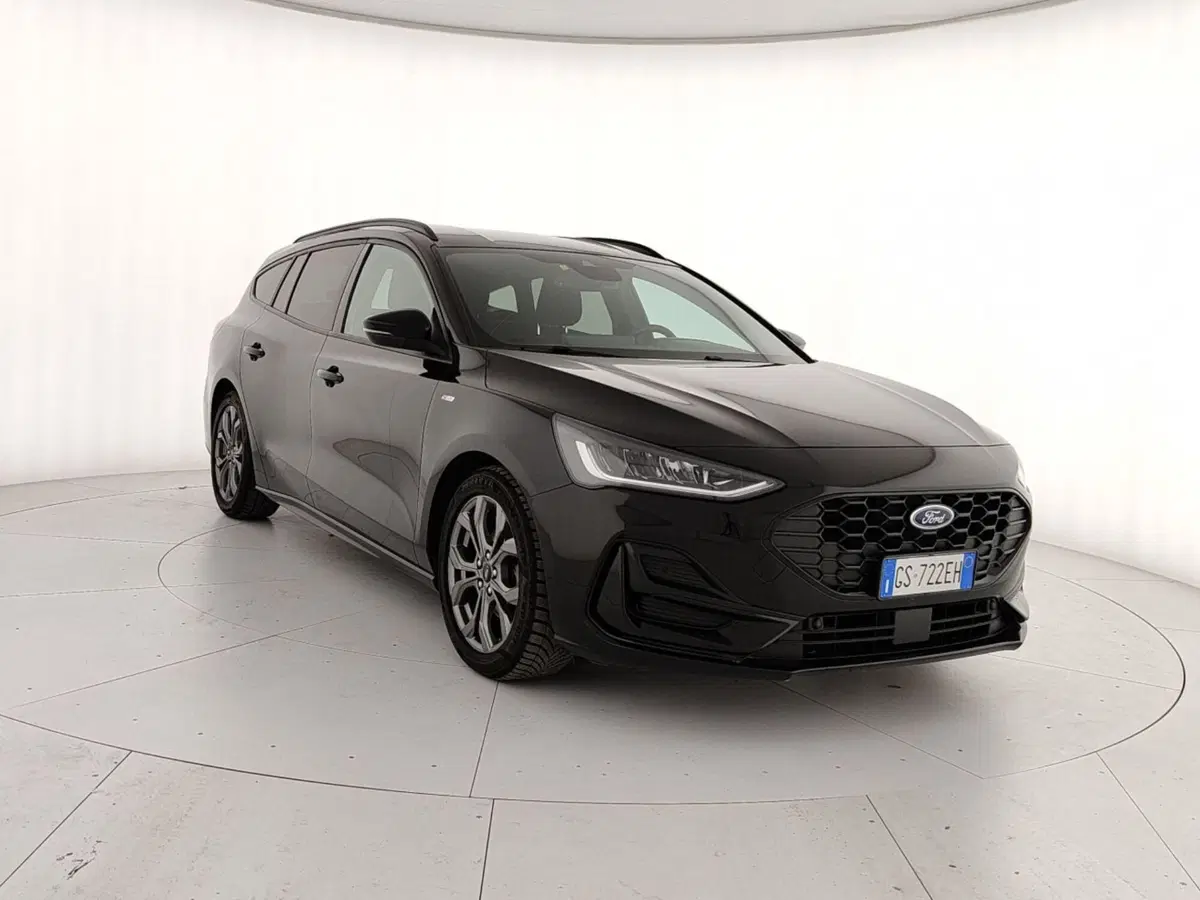 Ford Focus Station Wagon usata a Caserta