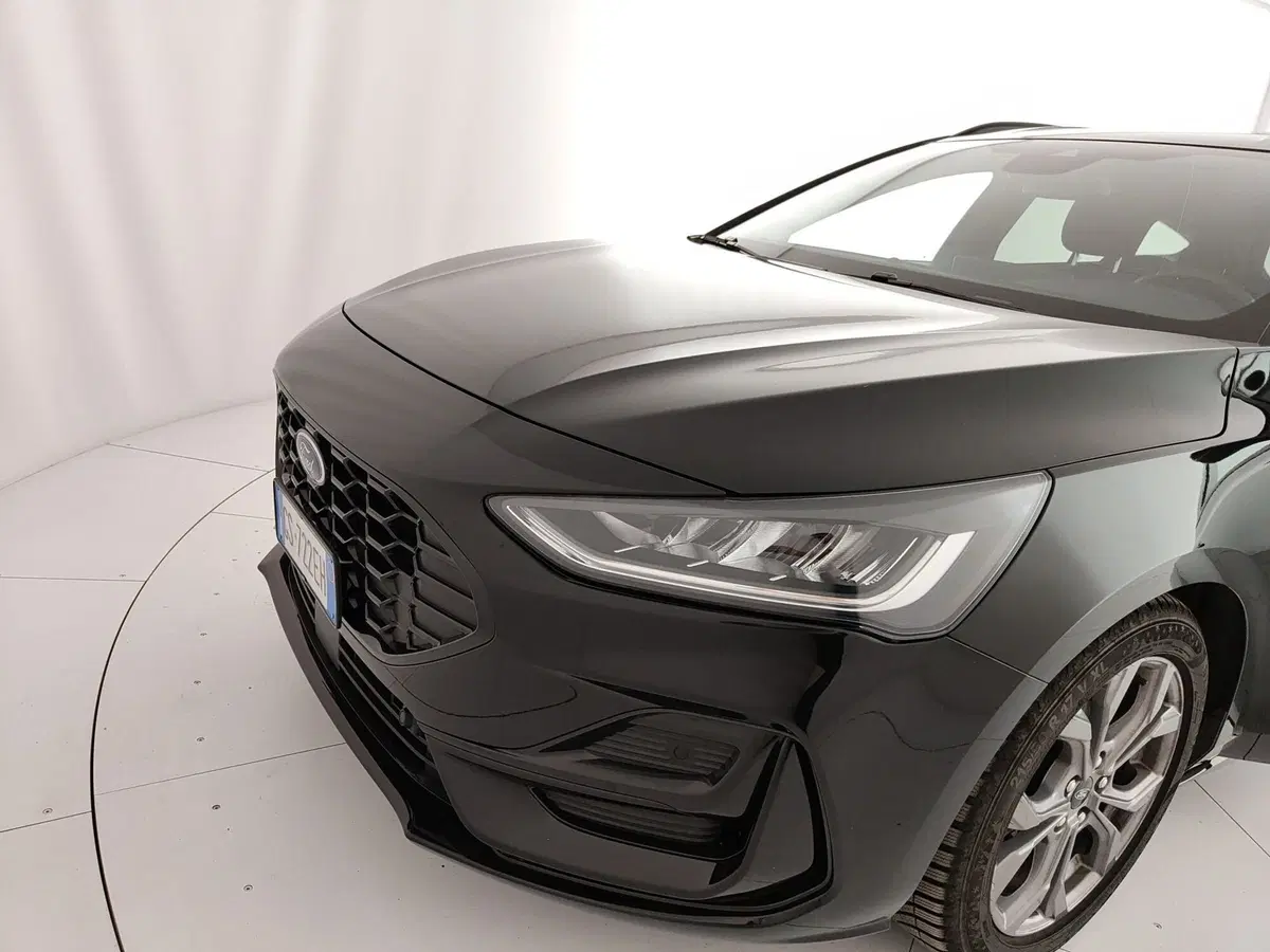 Ford Focus Station Wagon usata a Caserta (14)