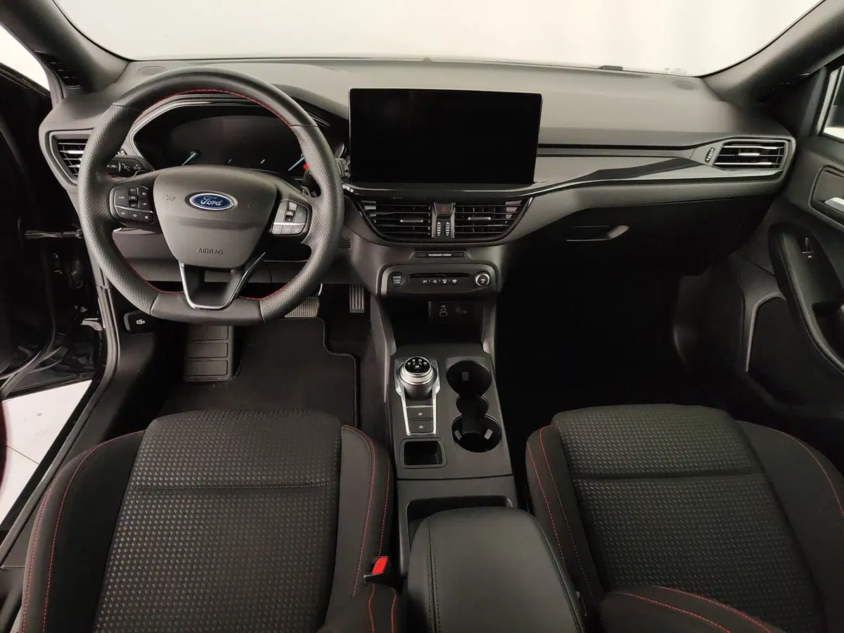 Ford Focus Station Wagon usata a Caserta (16)