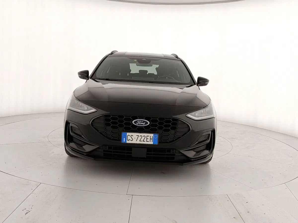 Ford Focus Station Wagon usata a Caserta (2)