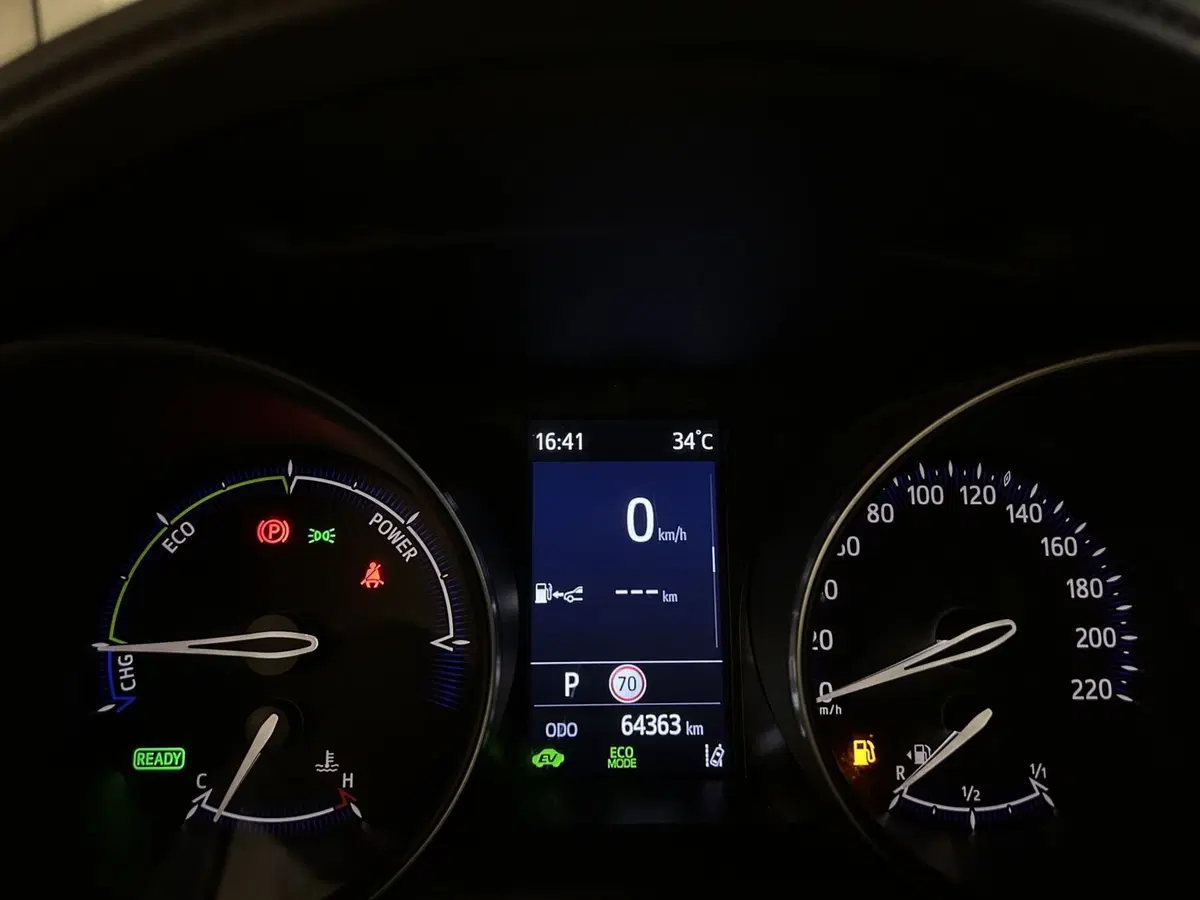 Toyota Toyota C-HR usata a Milano (10)