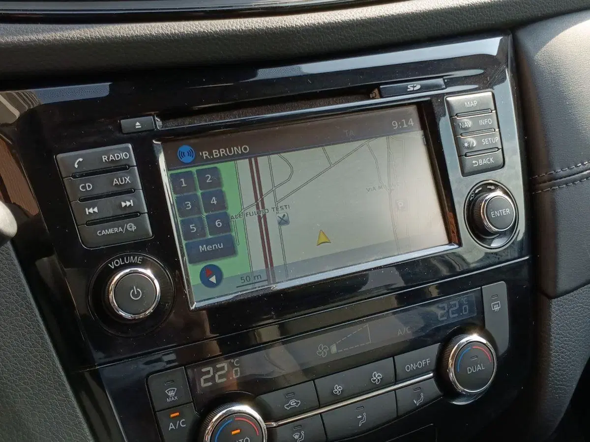 Nissan X-Trail usata a Milano (9)