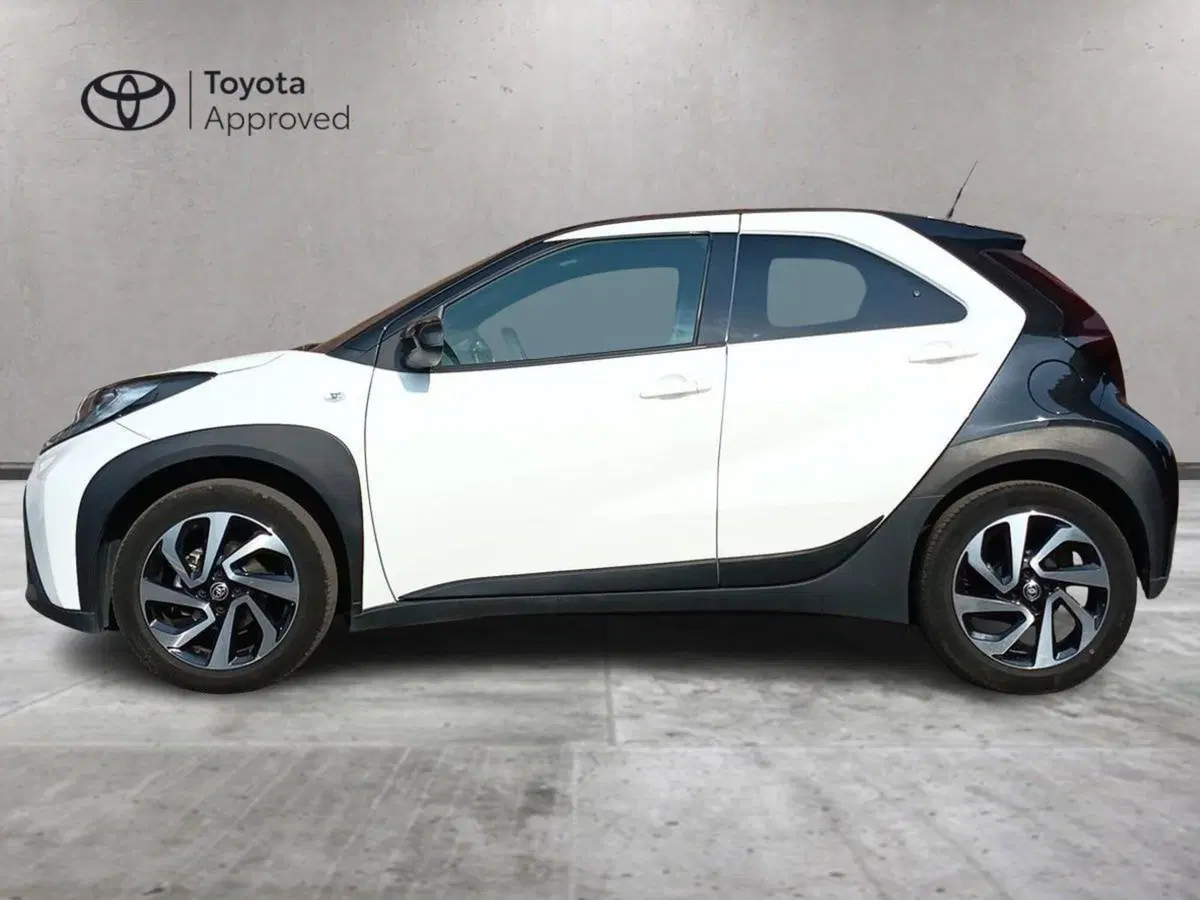 Toyota Aygo X usata a Milano (3)