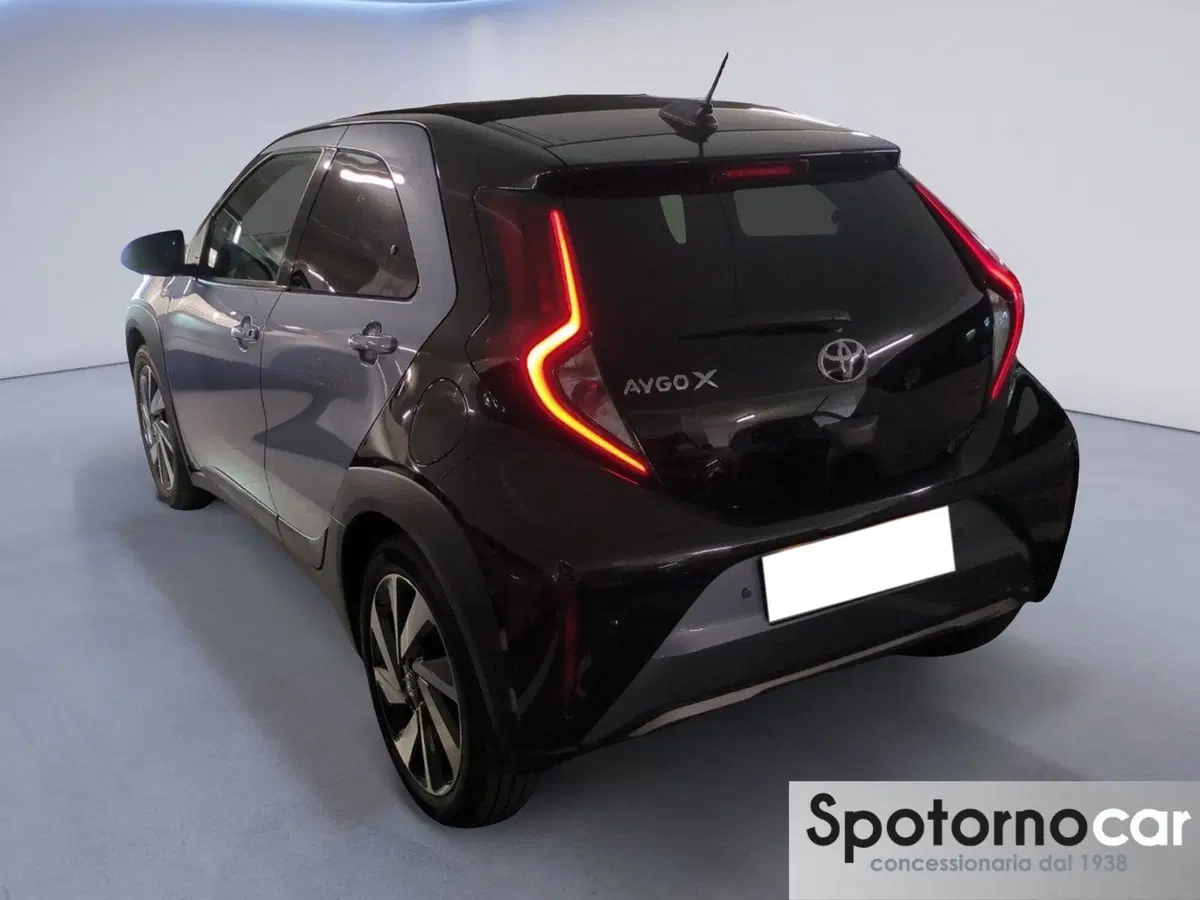 Toyota Aygo X usata a Milano (3)
