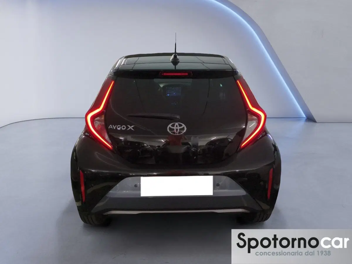 Toyota Aygo X usata a Milano (4)
