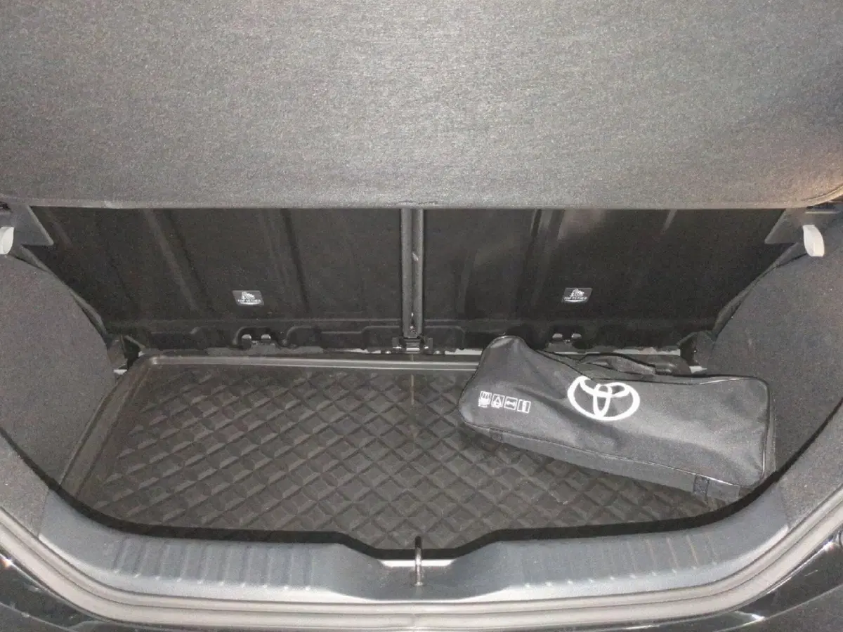 Toyota Aygo X usata a Milano (9)
