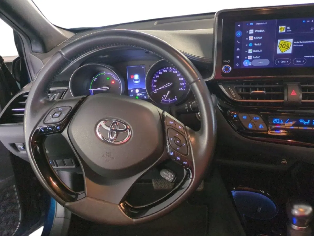 Toyota Toyota C-HR usata a Milano (15)