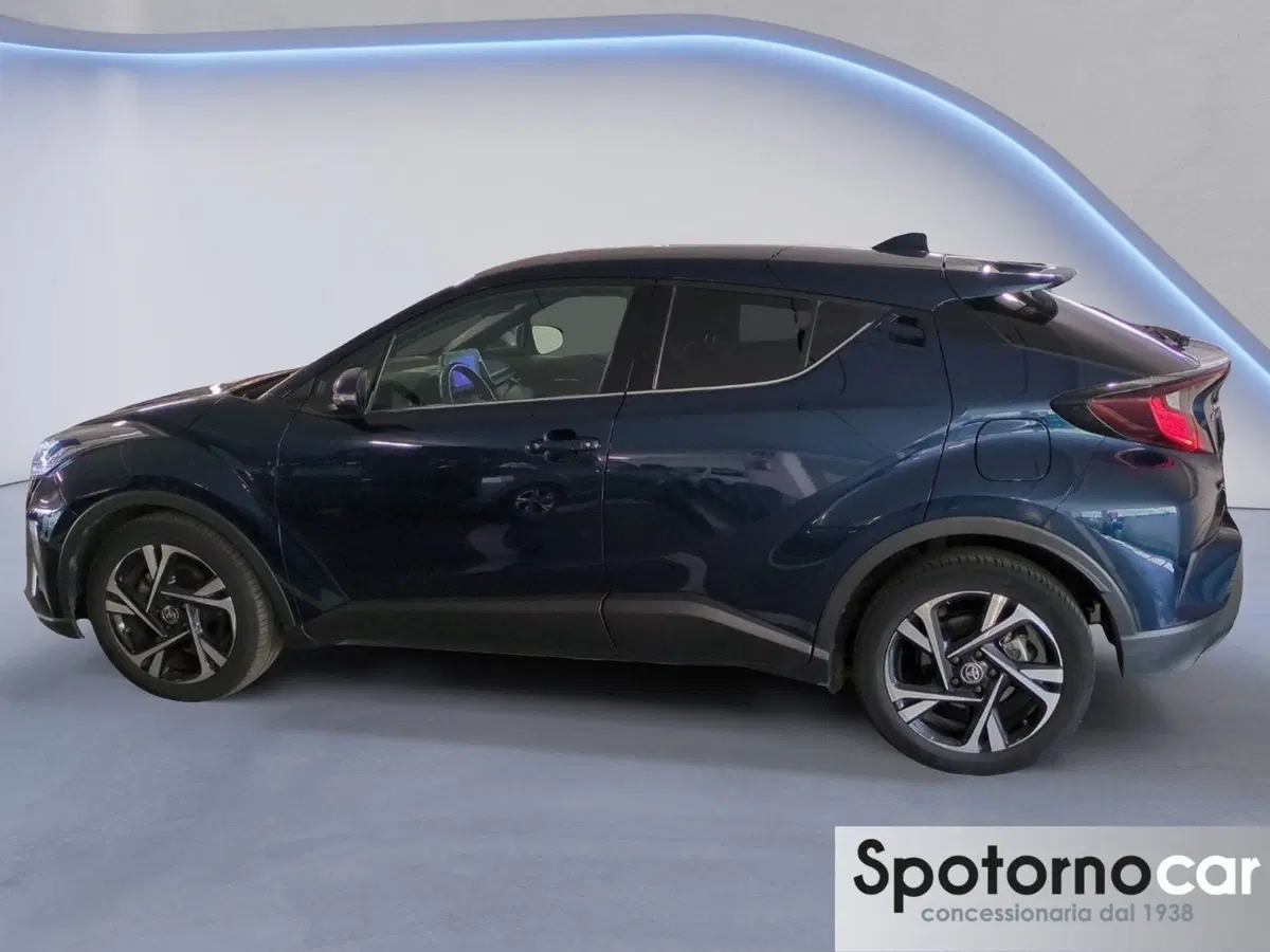 Toyota Toyota C-HR usata a Milano (3)