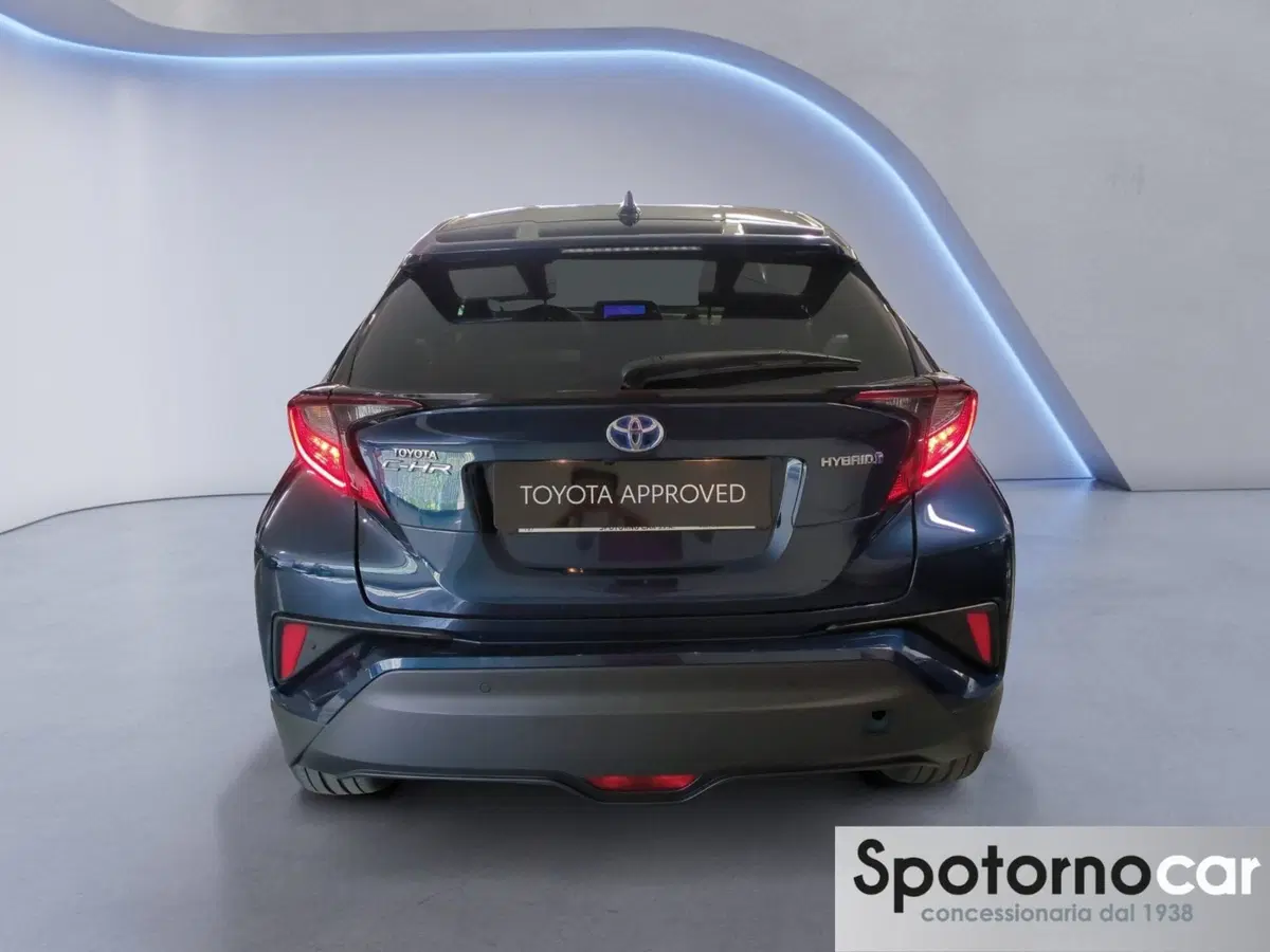 Toyota Toyota C-HR usata a Milano (5)