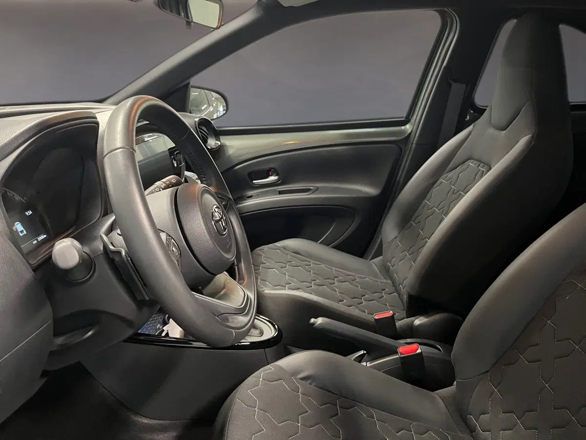 Toyota Aygo X usata a Bergamo (13)