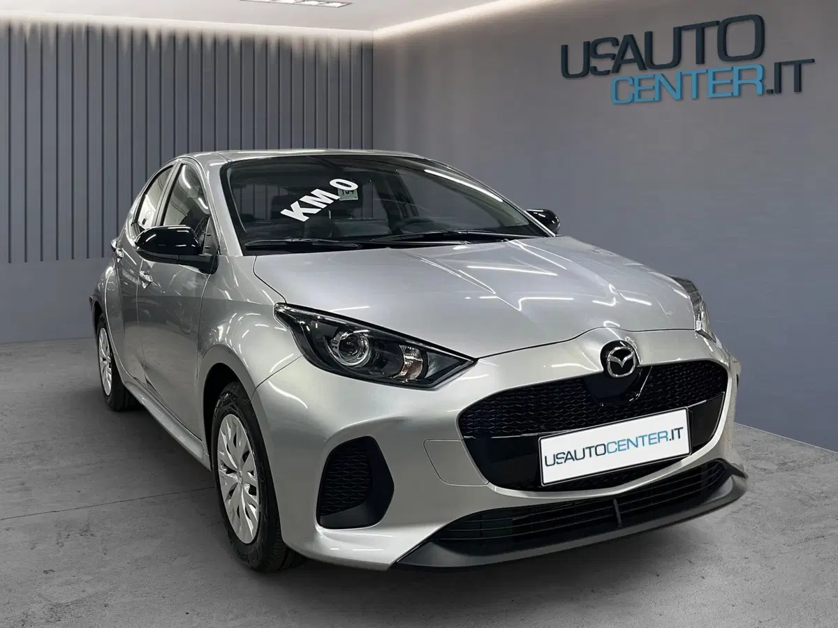 Mazda Mazda2 Hybrid nuova a Bergamo (2)