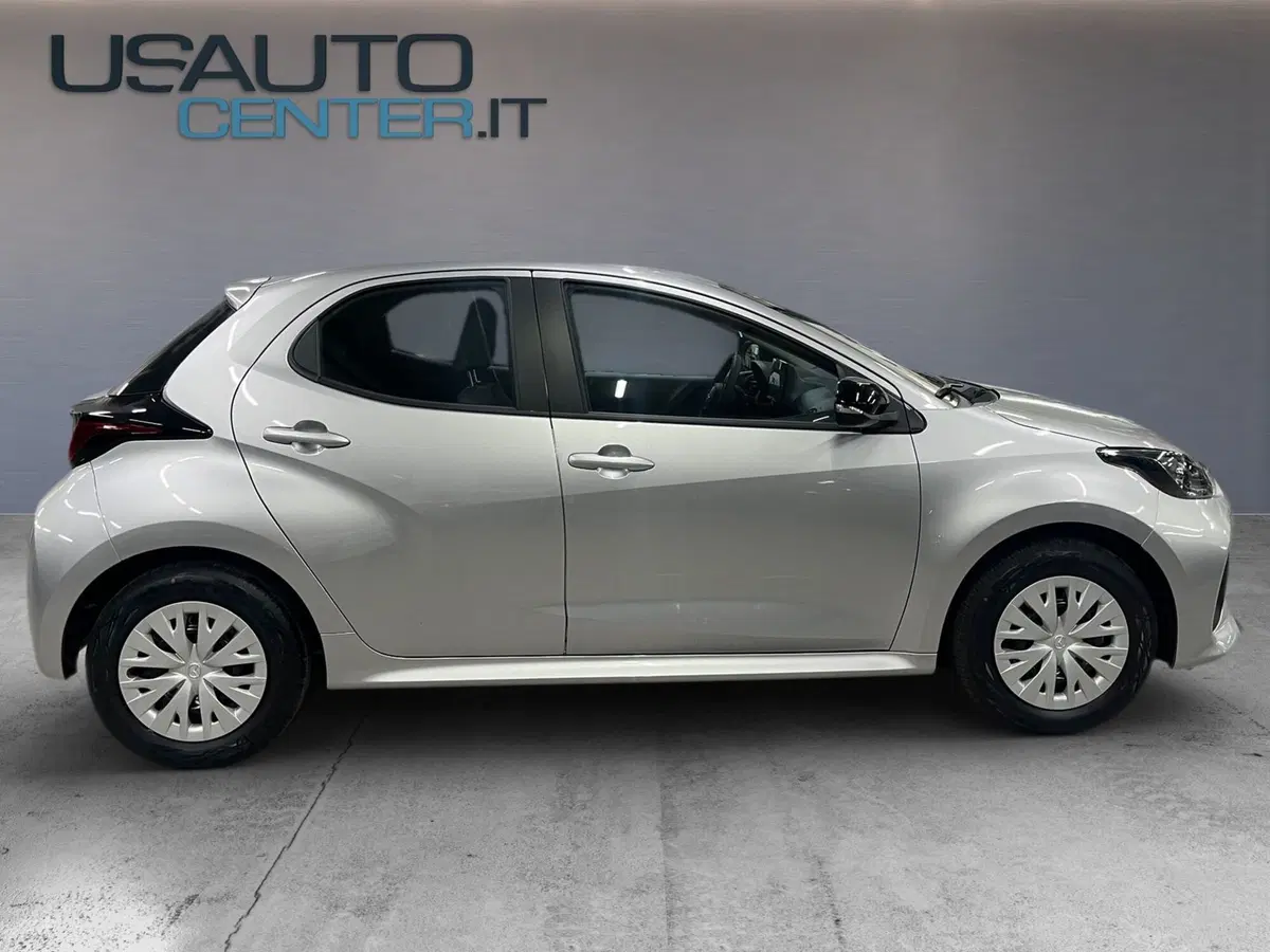 Mazda Mazda2 Hybrid nuova a Bergamo (3)