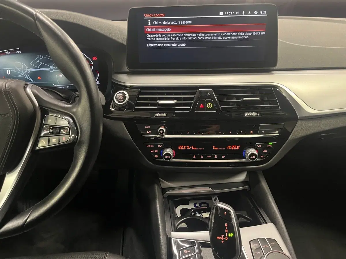 BMW Serie 5 Touring usata a Bergamo (11)