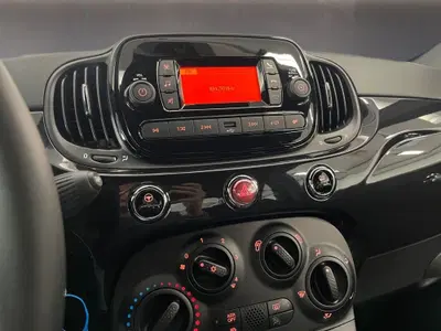 Fiat 500 1.0 Hybrid Club del 2024 usata a Bergamo