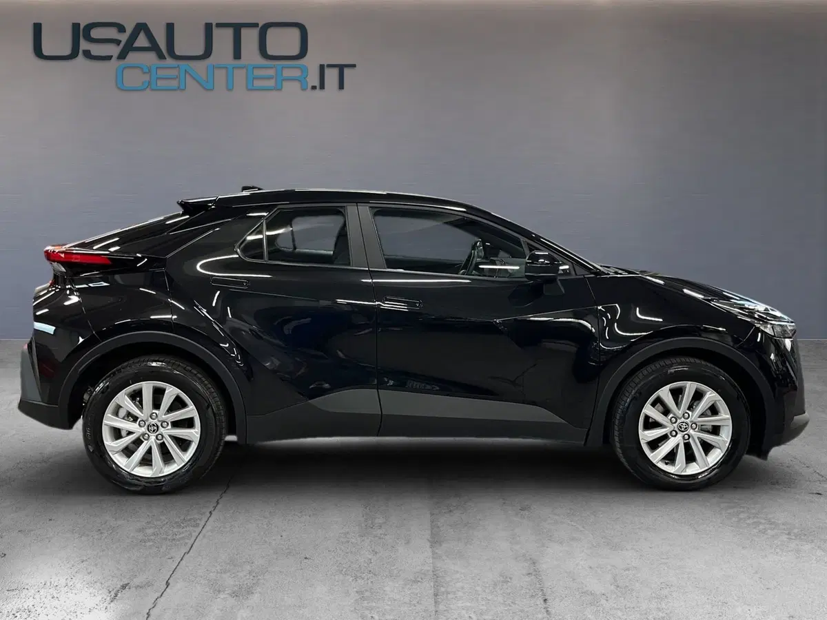 Toyota Toyota C-HR usata a Bergamo (3)