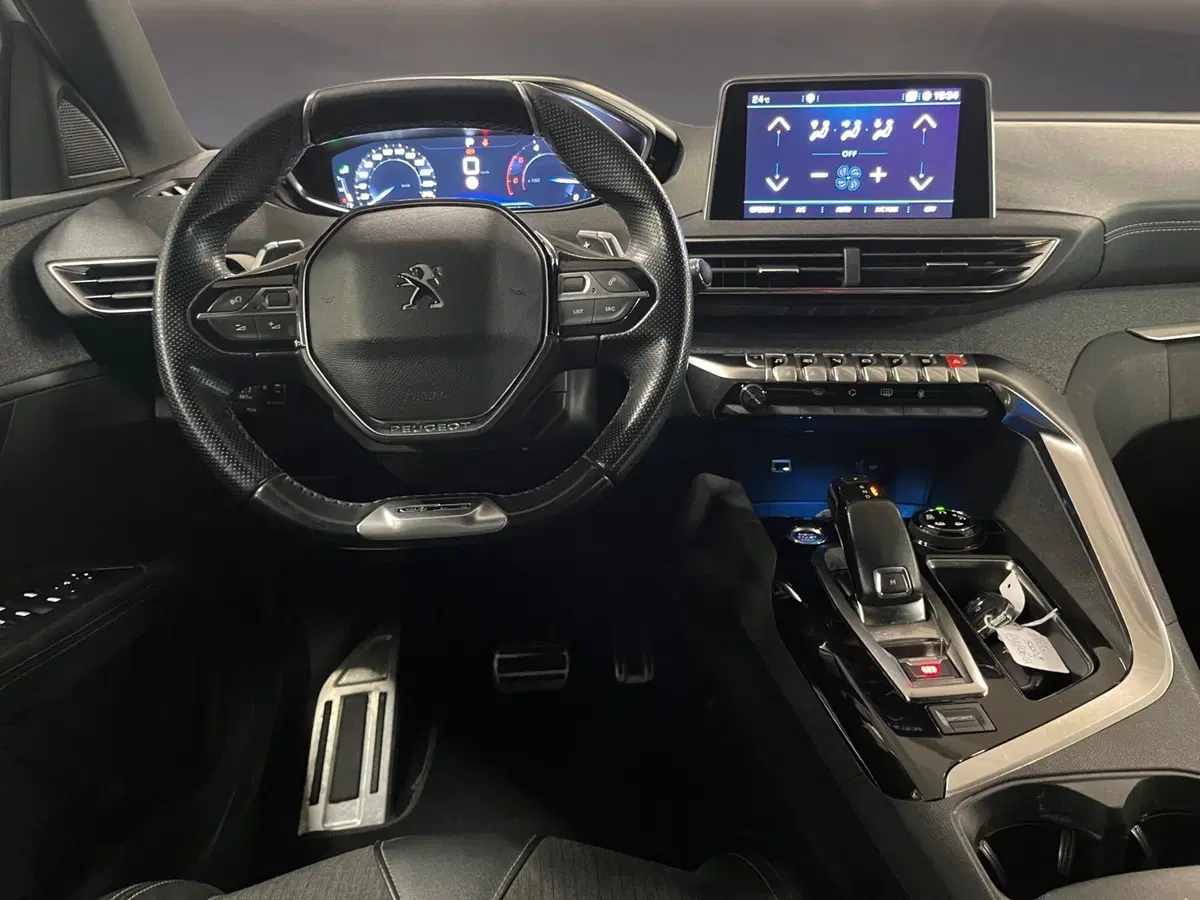 Peugeot 5008 usata a Bergamo (9)