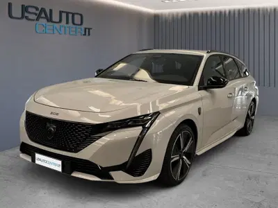 Peugeot 308 SW 1.2 hybrid GT 145cv e-dcs 6 del 2025 usata a Bergamo