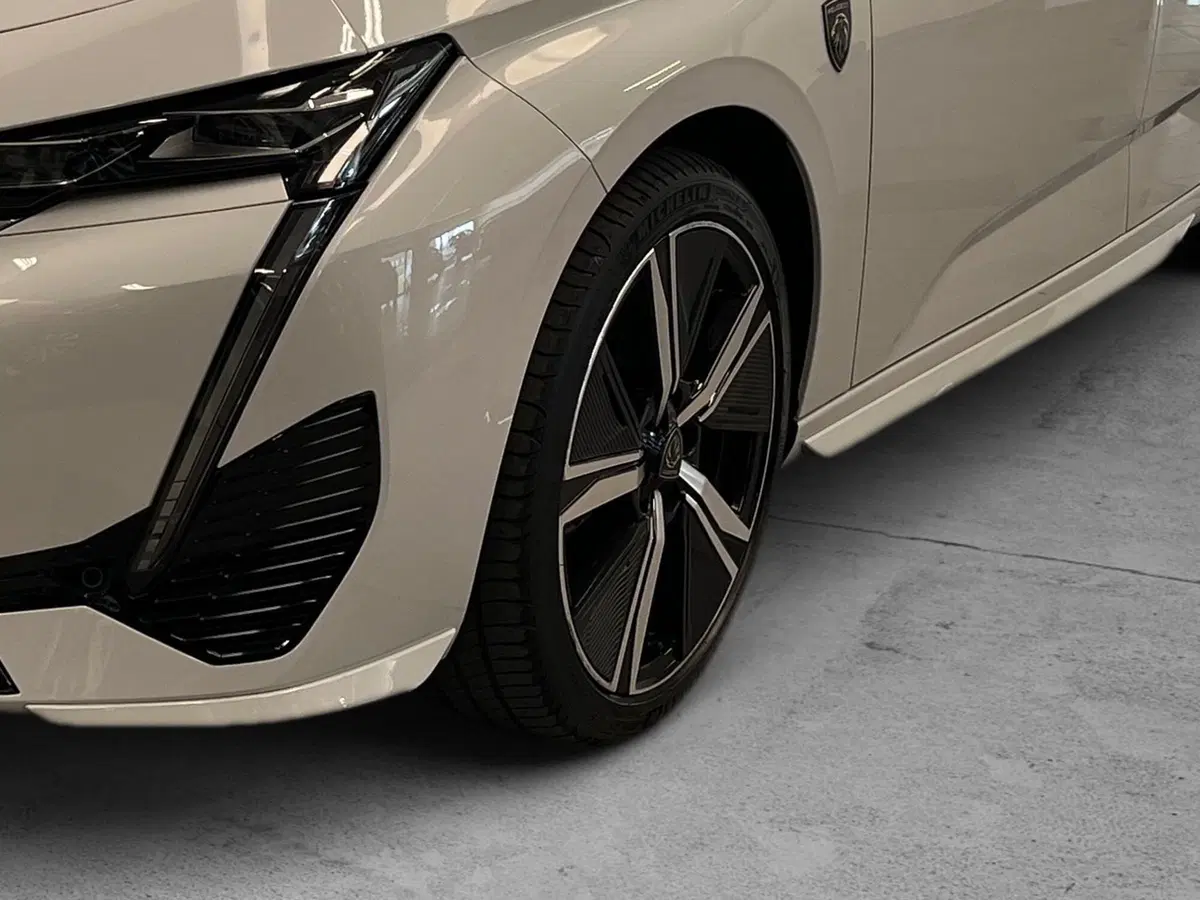 Peugeot 308 SW usata a Bergamo (7)