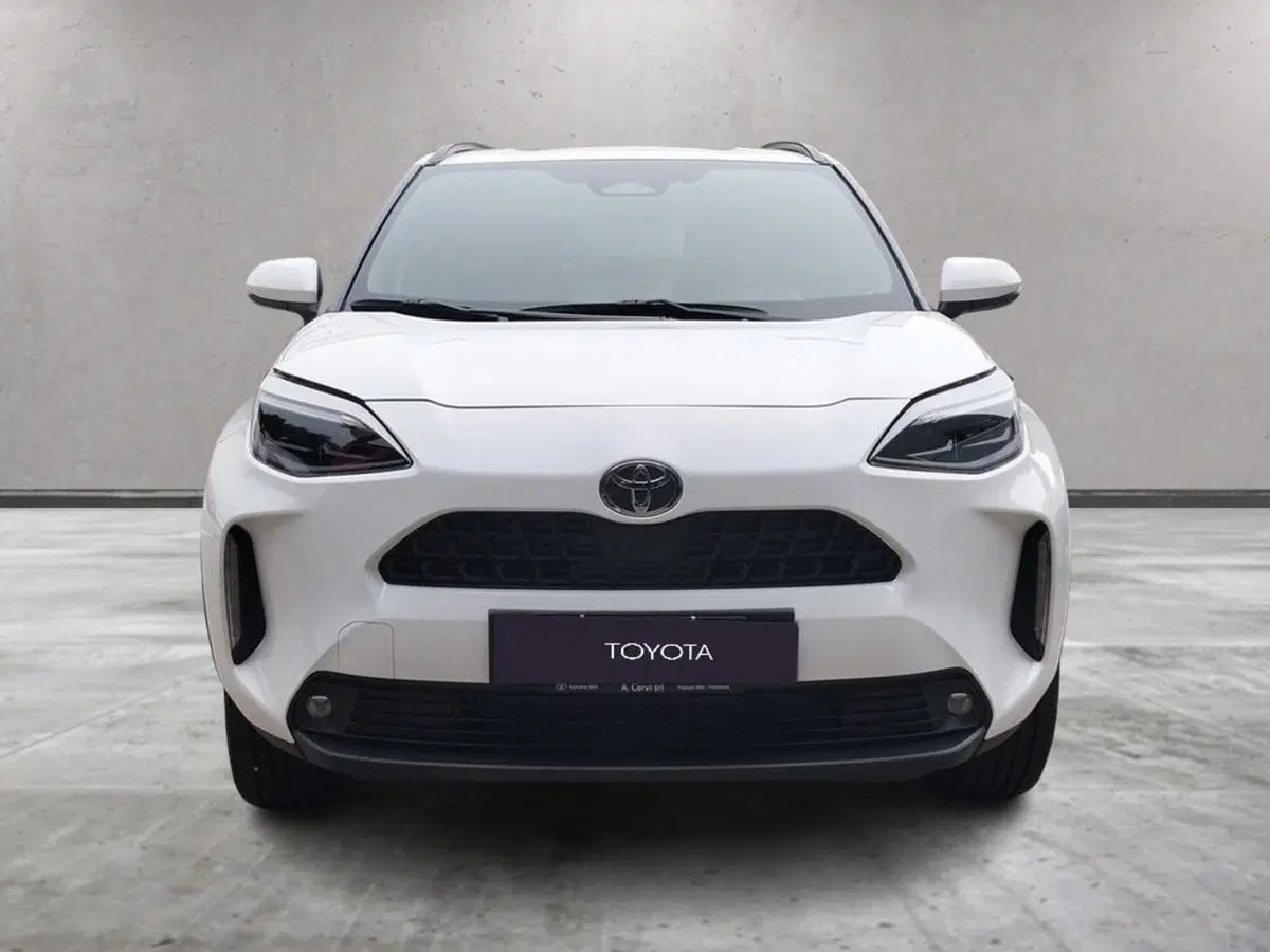Toyota Yaris Cross nuova a Roma (10)