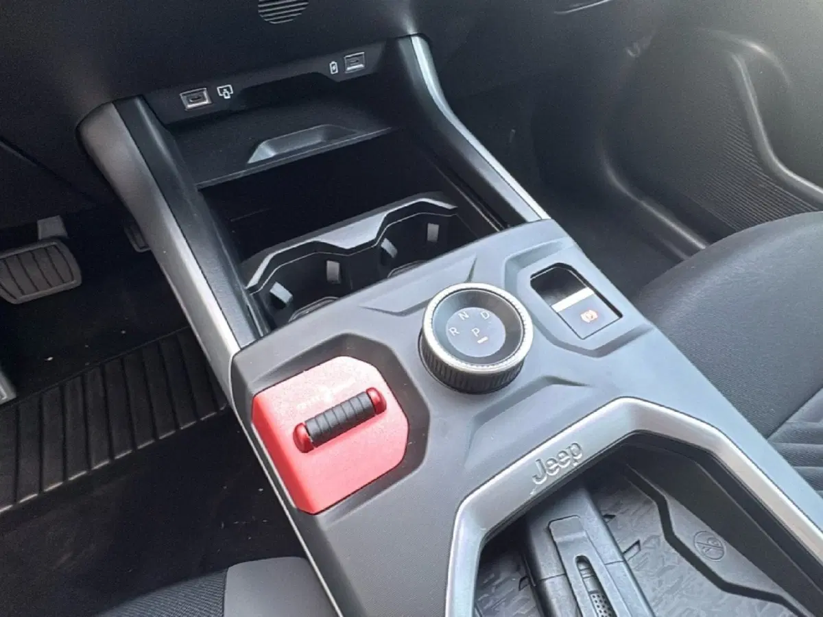 Jeep Compass nuova a Agrigento (17)
