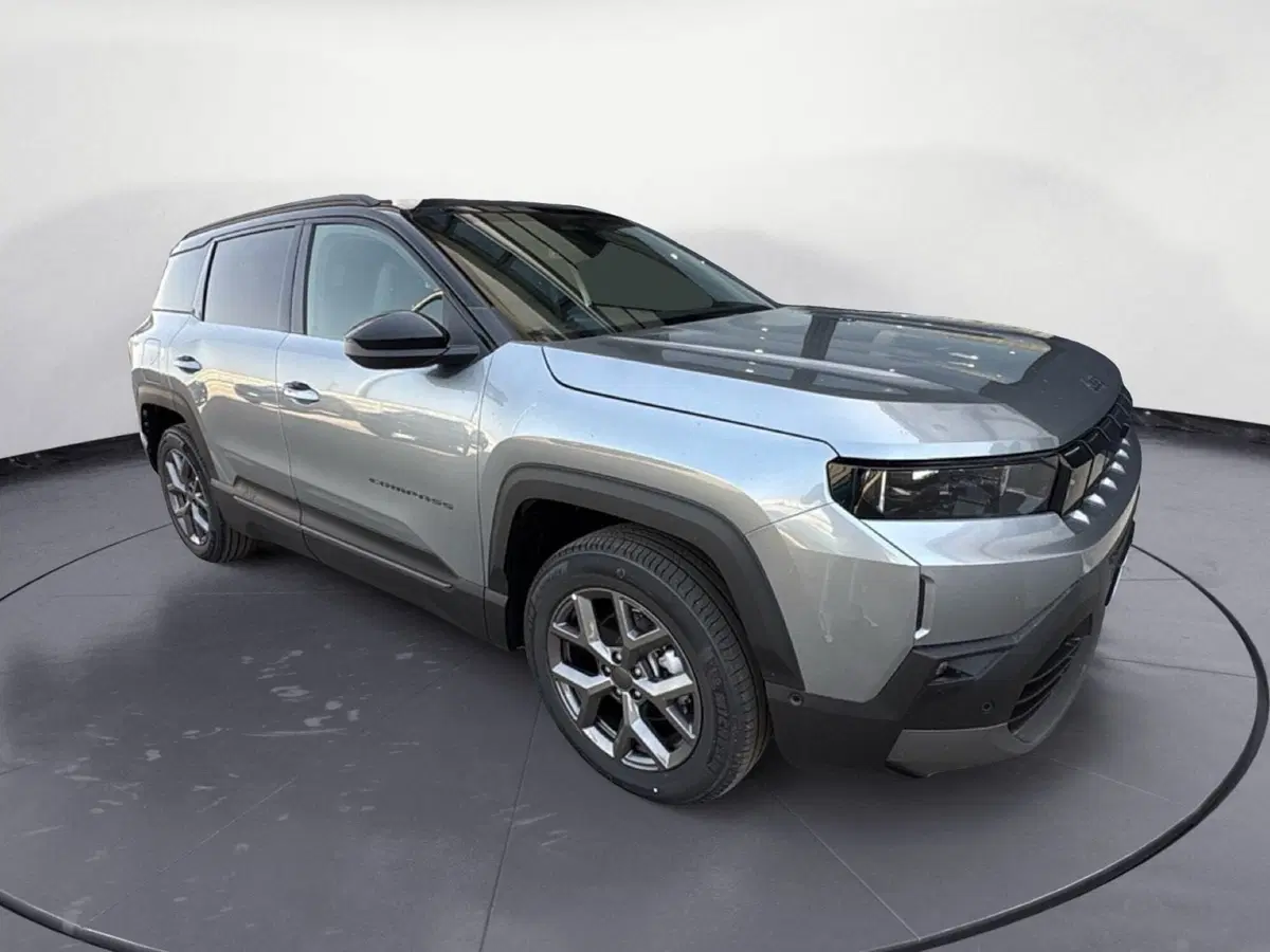 Jeep Compass nuova a Agrigento (8)