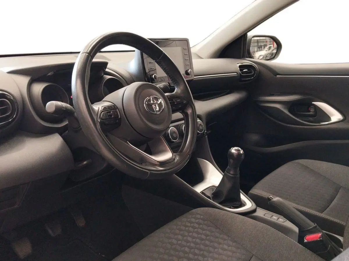 Toyota Yaris usata a Roma (6)