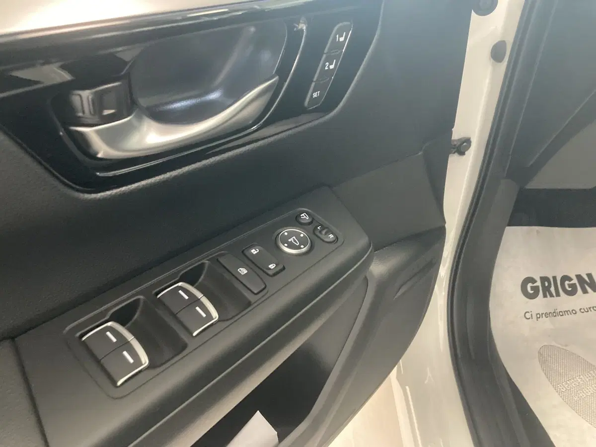 Honda CR-V nuova a Pavia (16)