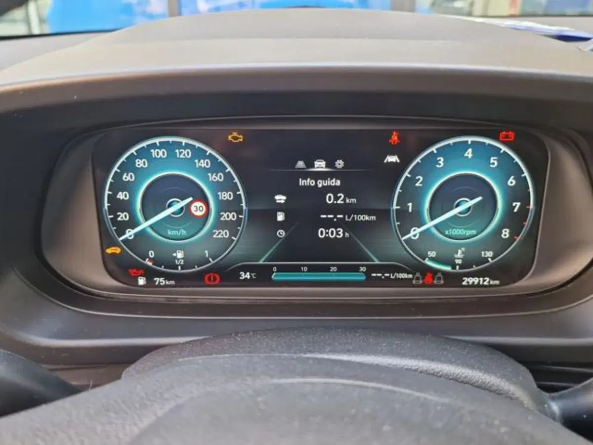 Hyundai Bayon usata a Salerno (11)