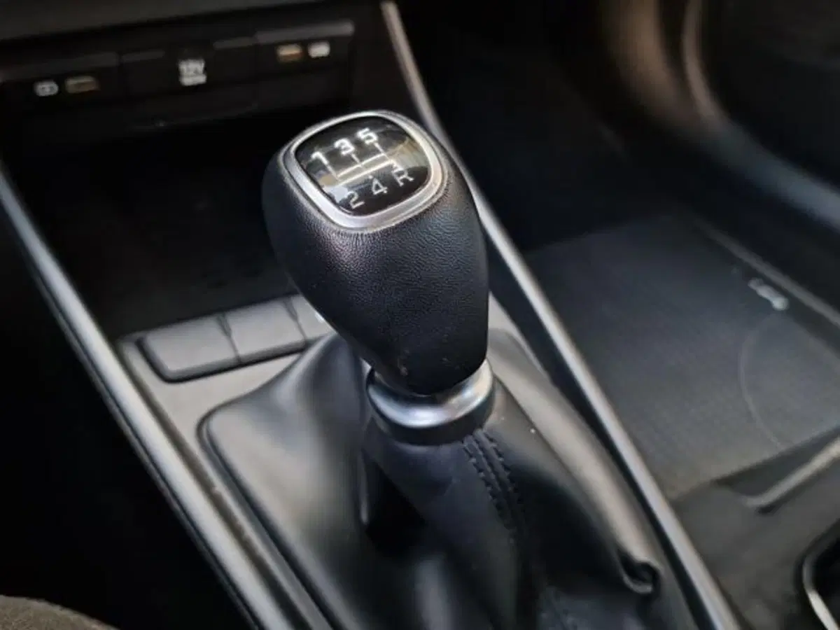 Hyundai Bayon usata a Salerno (17)