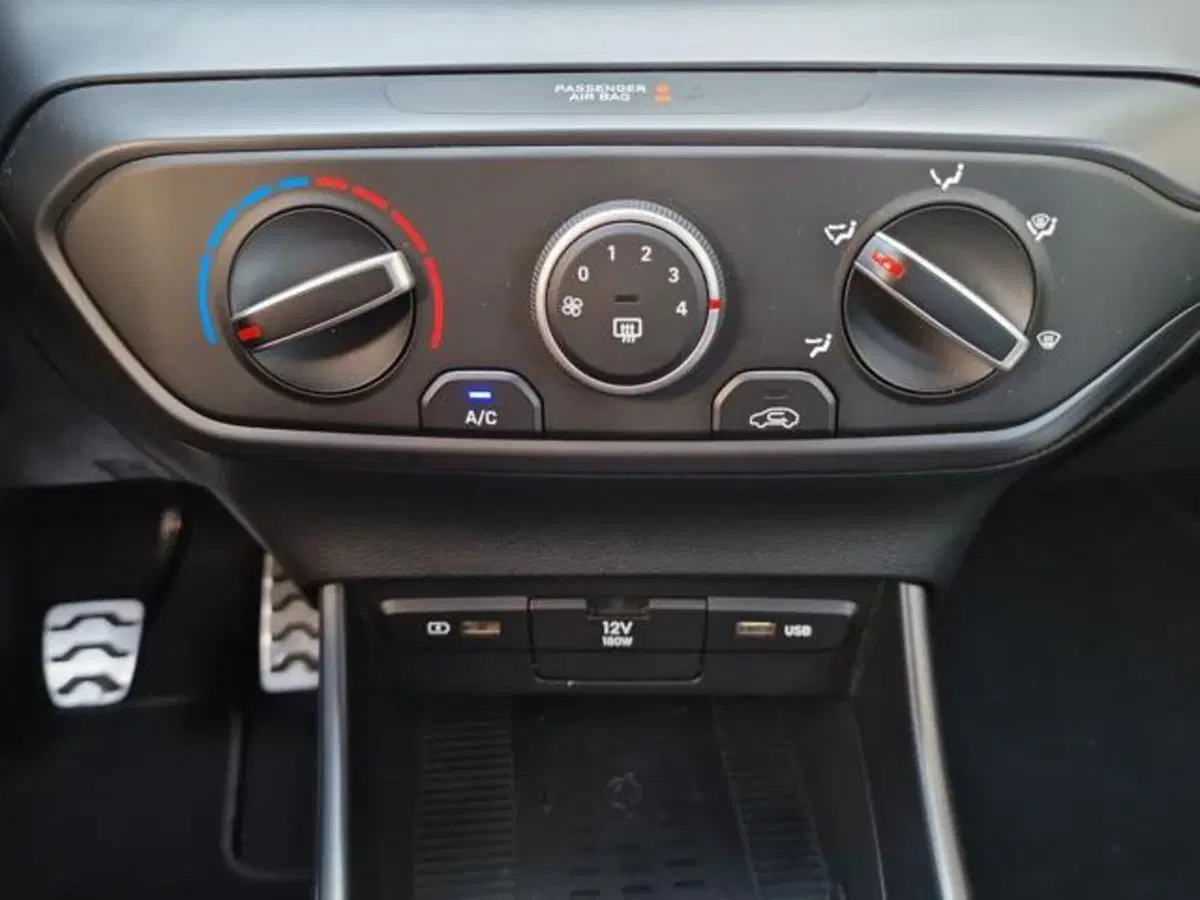 Hyundai Bayon usata a Salerno (18)