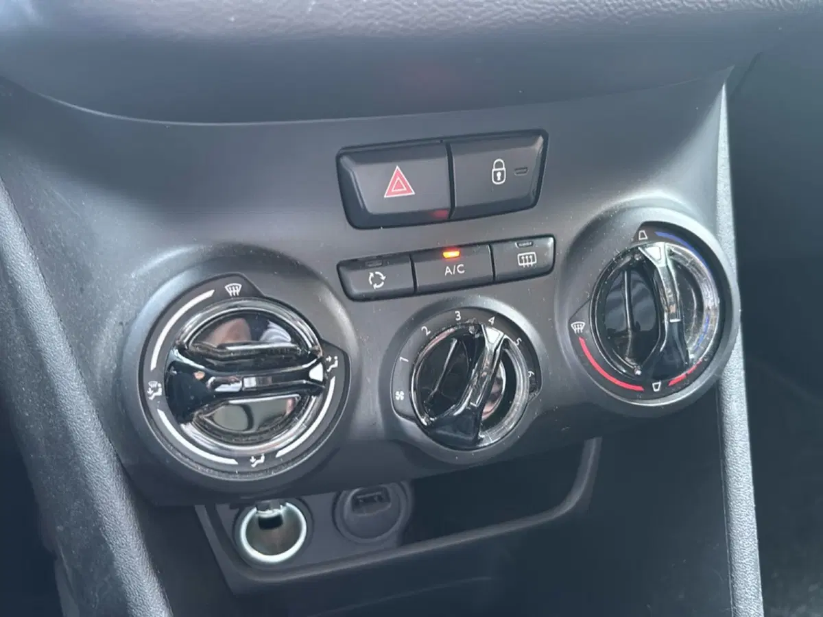 Peugeot 208 usata a Bologna (12)