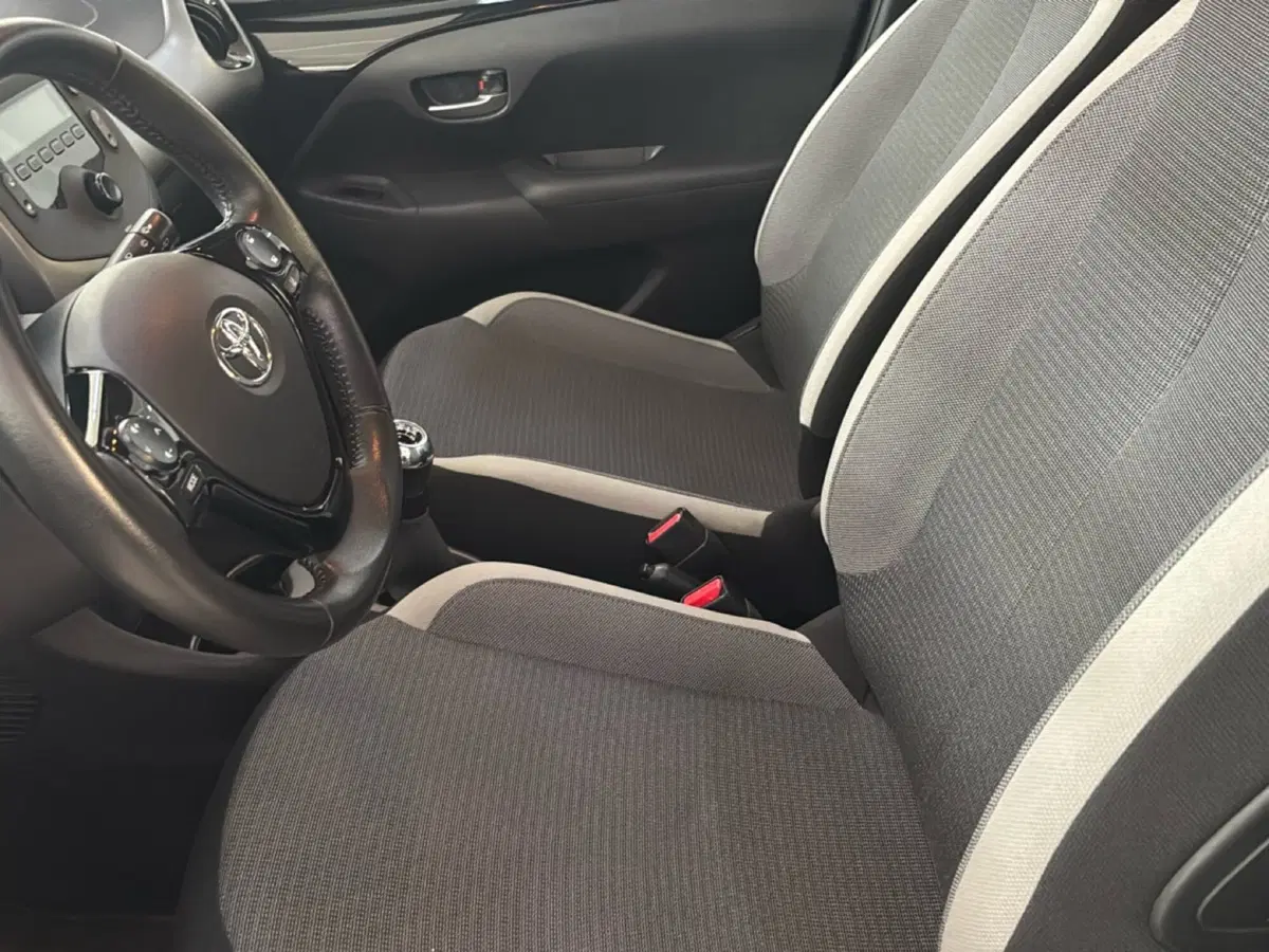 Toyota Aygo usata a Bologna (7)