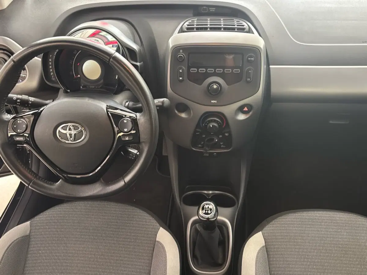 Toyota Aygo usata a Bologna (9)