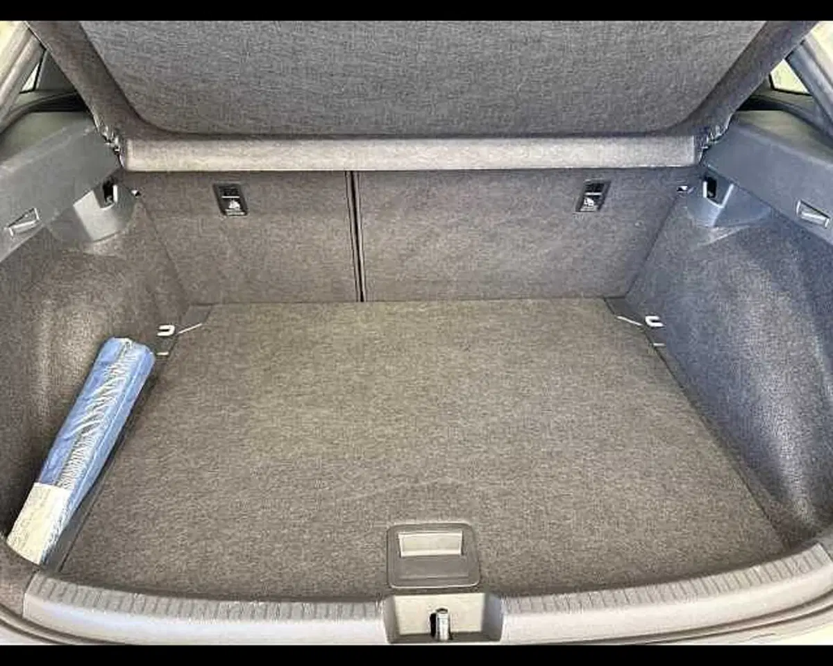 Volkswagen Taigo usata a Roma (12)